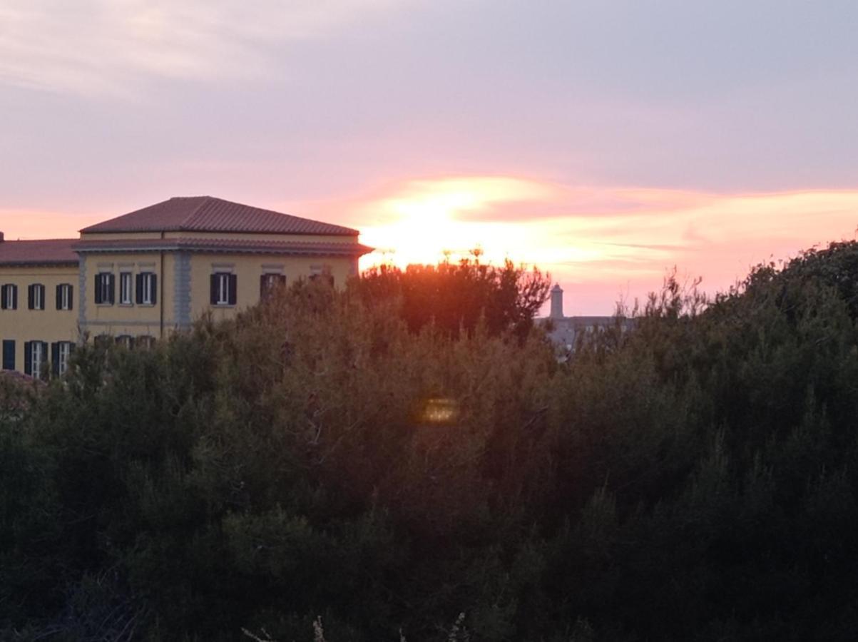 Appartamento Con Incantevole Vista Mare Ливорно Екстериор снимка