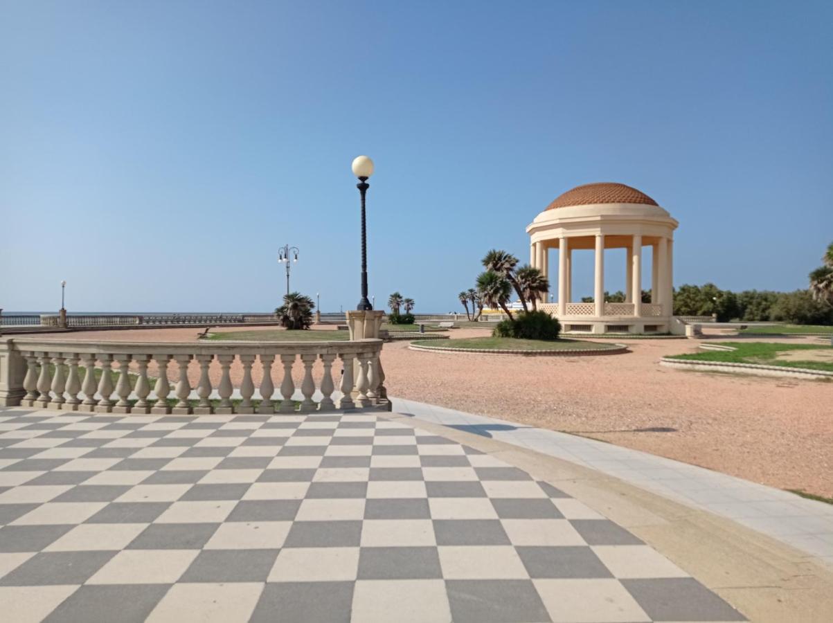Appartamento Con Incantevole Vista Mare Ливорно Екстериор снимка