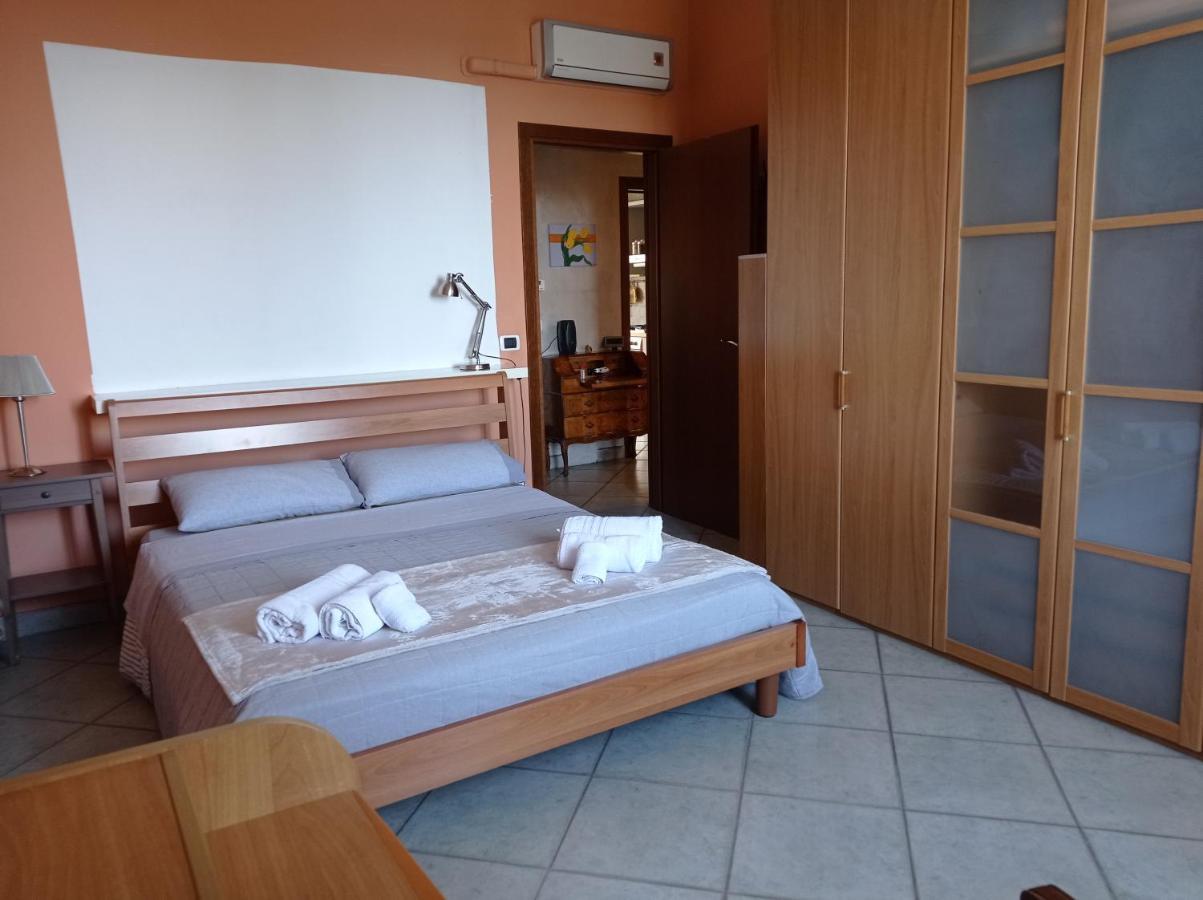 Appartamento Con Incantevole Vista Mare Ливорно Екстериор снимка